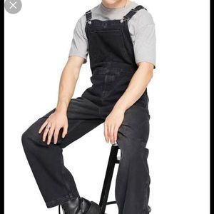 Topshop overalls in black😎
